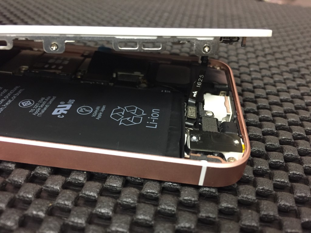 充電できなくなったiPhoneの修理